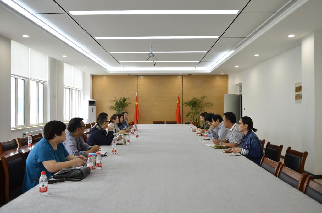 许昌学院设计新葡萄官方网交流会